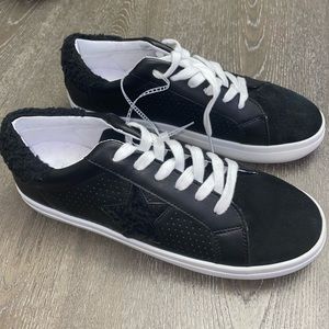 Steve Madden Stared Womens NY90 Star Black Lace Up Fashion Sneaker Size 11 NWOB